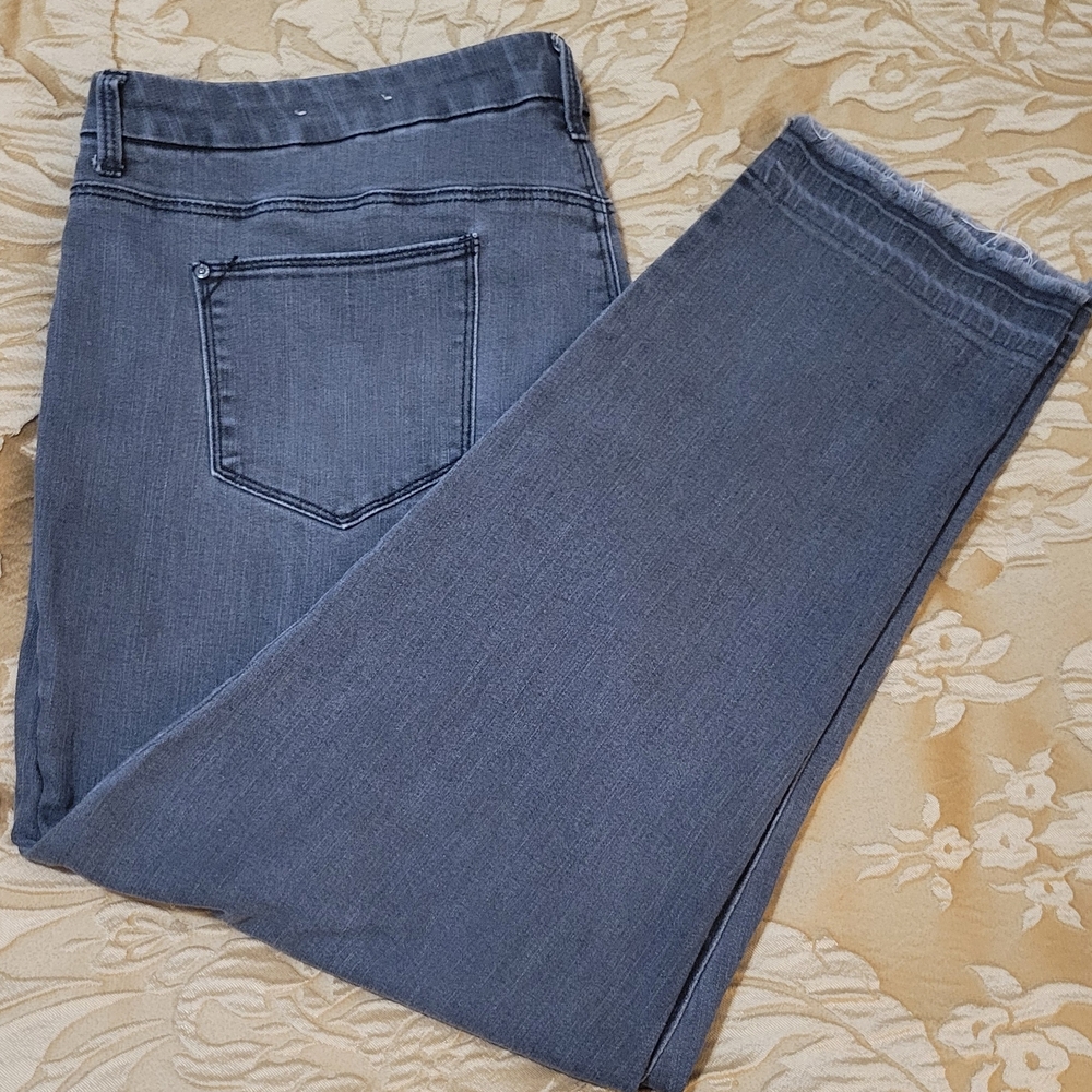 CHICO'S SO SLIMMING GIRLFRIEND SLIM LEG ANKLE DARK GRAY FRINGE HEM